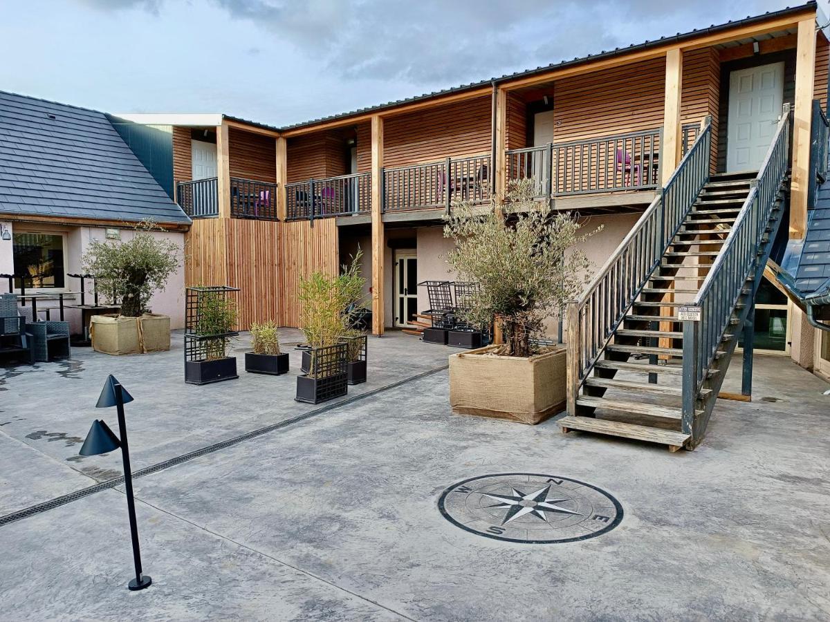 Logis Hotel Volcan Sancy Nebouzat ภายนอก รูปภาพ