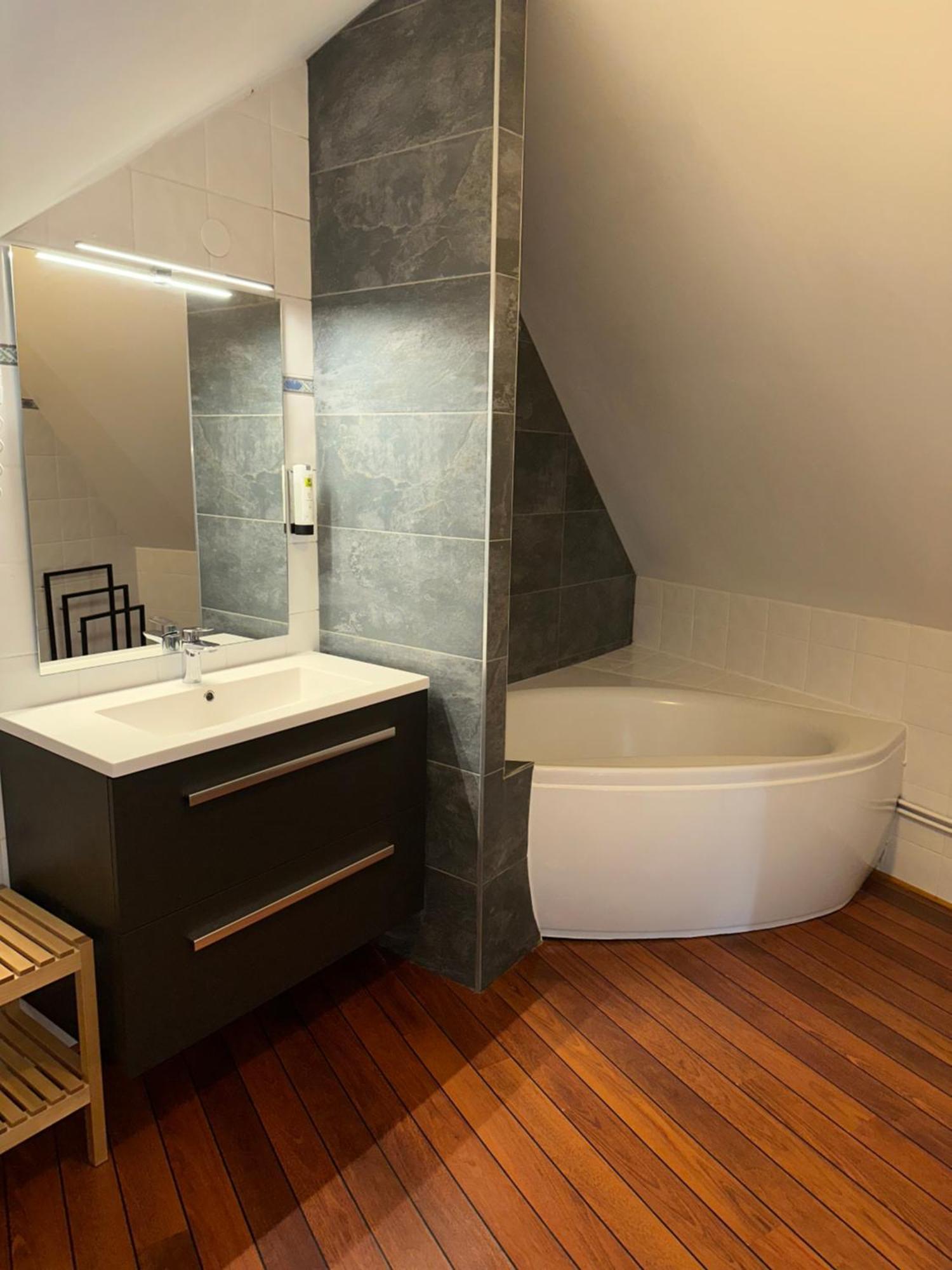 Logis Hotel Volcan Sancy Nebouzat ภายนอก รูปภาพ